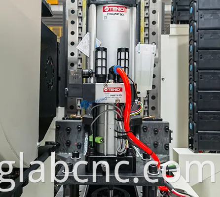 High Precision Automatic Machining Center CNC VMC850 Vertical Milling Machine VMC